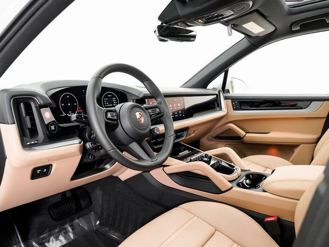Certified 2025 Porsche Cayenne image 8