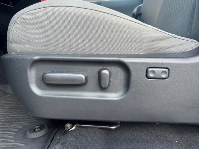 Used 2022 Toyota Tacoma SR5 w/ Technology Package AWD/4WD image 4