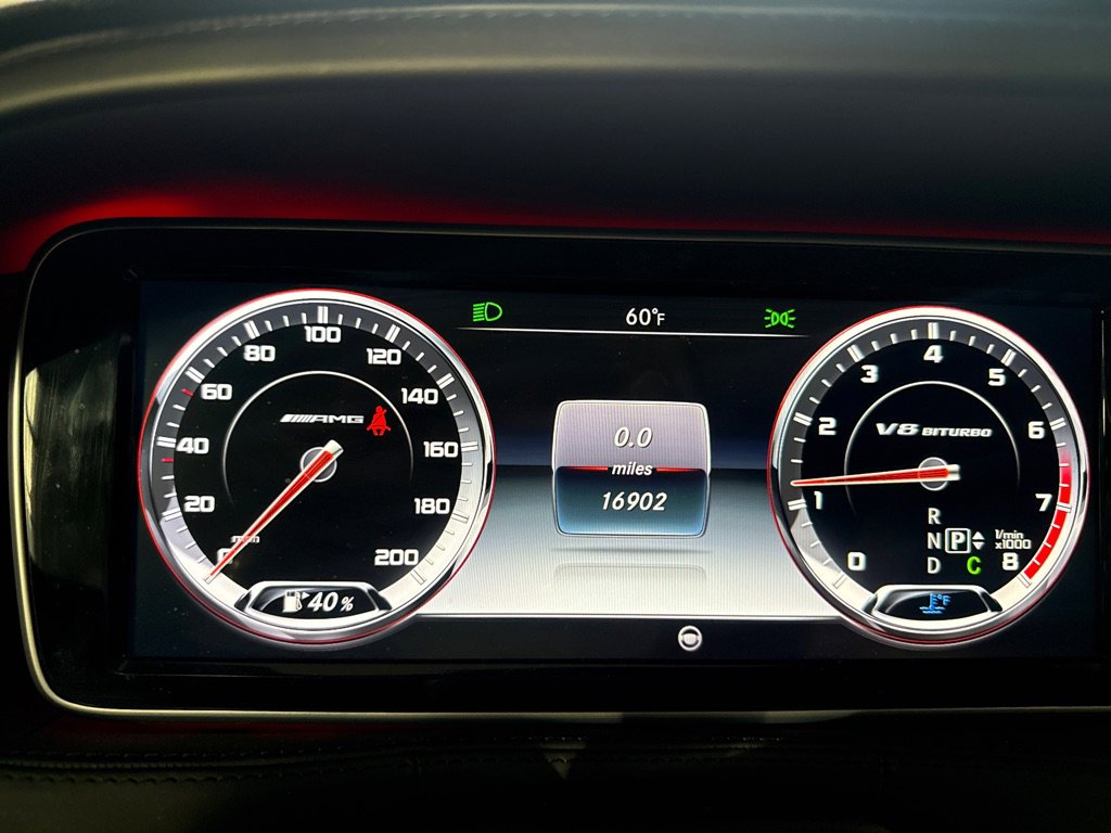 Used 2015 Mercedes-Benz S 63 AMG 4MATIC Sedan image 23