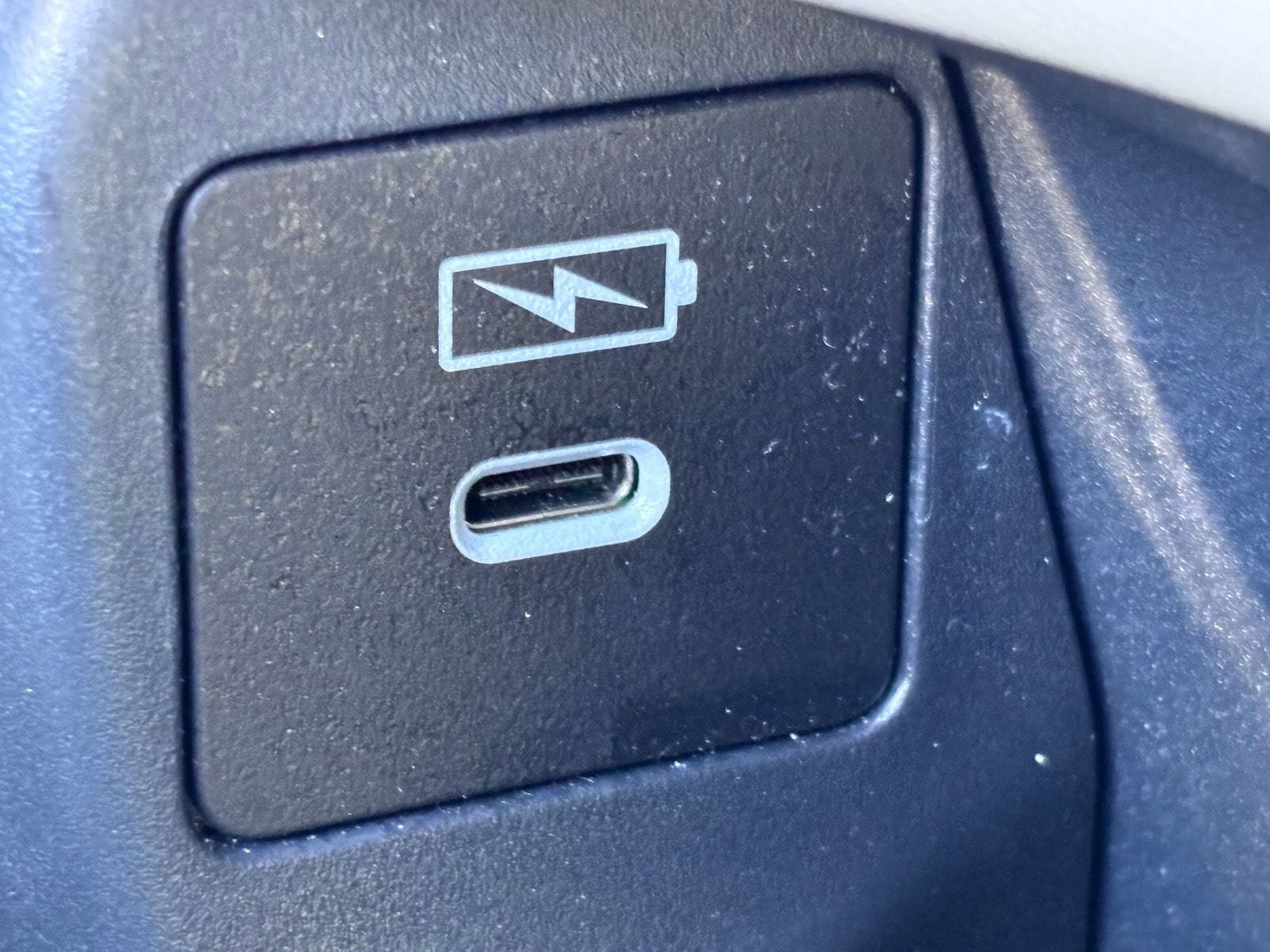 Certified 2026 Honda HR-V LX image 34