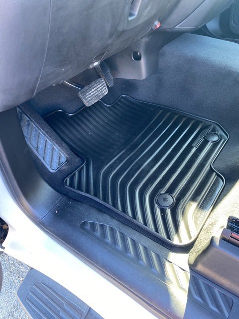 Used 2024 Chevrolet Silverado 2500 Custom w/ Custom Value Package image 16