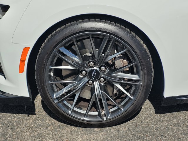 Used 2023 Chevrolet Camaro ZL1 RWD image 11