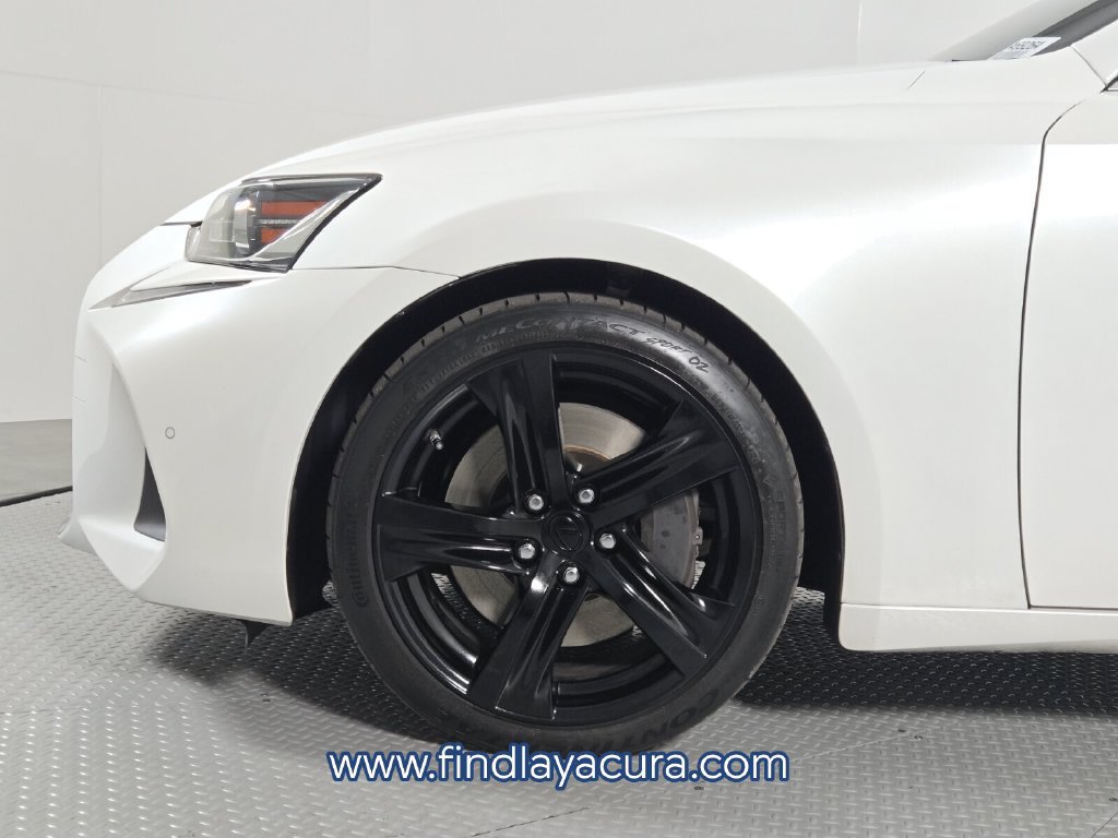 Used 2017 Lexus IS 200t w/ Navigation System Package RWD image 13