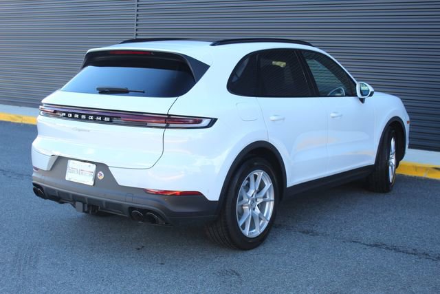 Certified 2025 Porsche Cayenne Base image 8