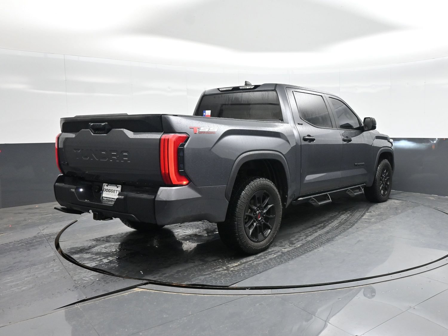 Used 2024 Toyota Tundra SR5 AWD/4WD image 9