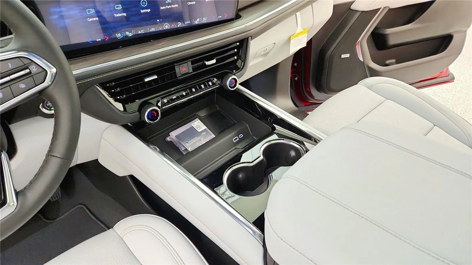 New 2026 Chevrolet Suburban Premier image 35