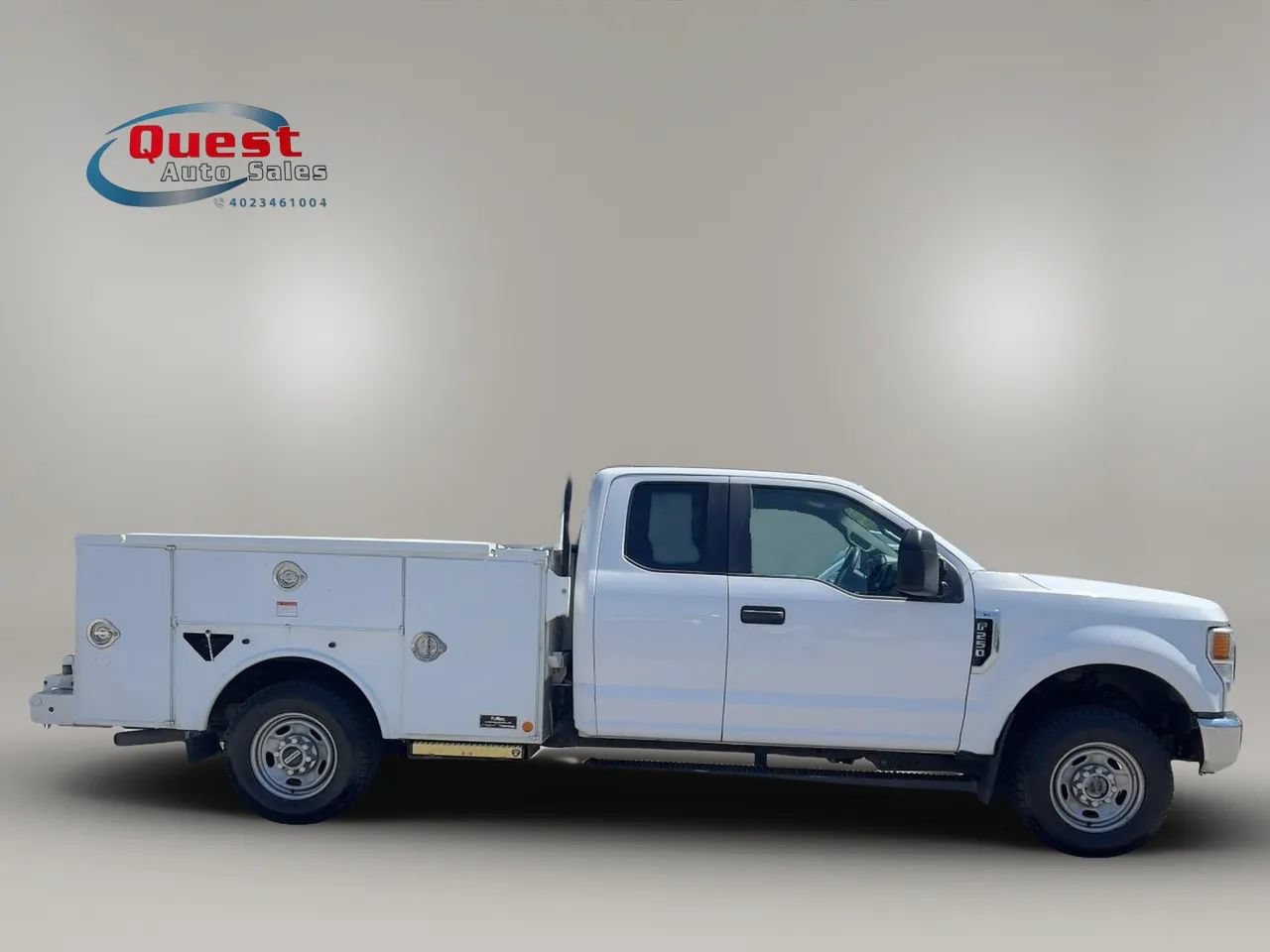 Used 2021 Ford F250 XL w/ Power Equipment Group AWD/4WD image 2