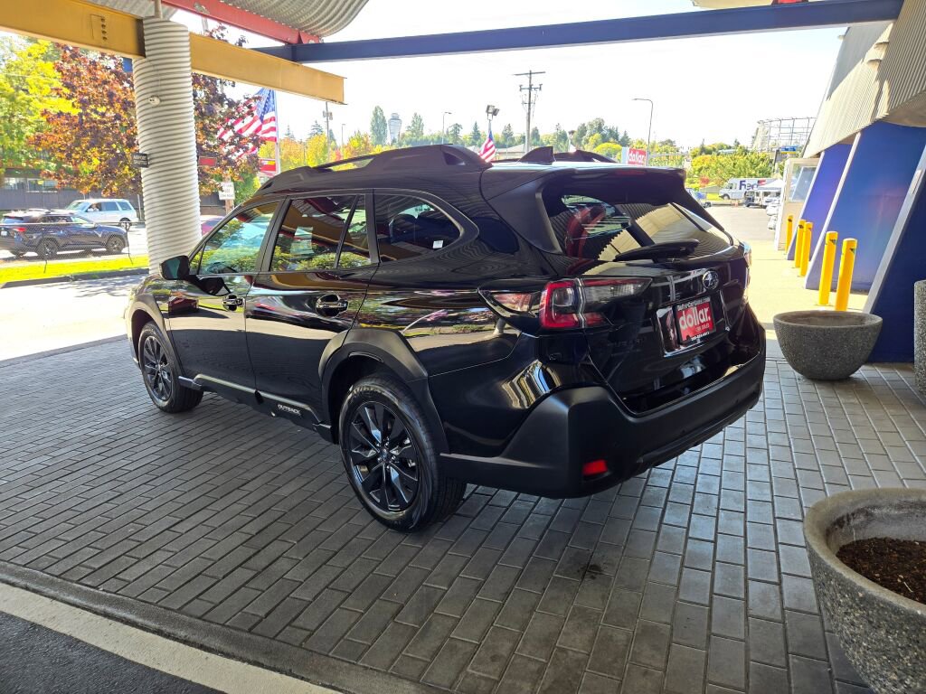 Used 2024 Subaru Outback Onyx Edition image 7