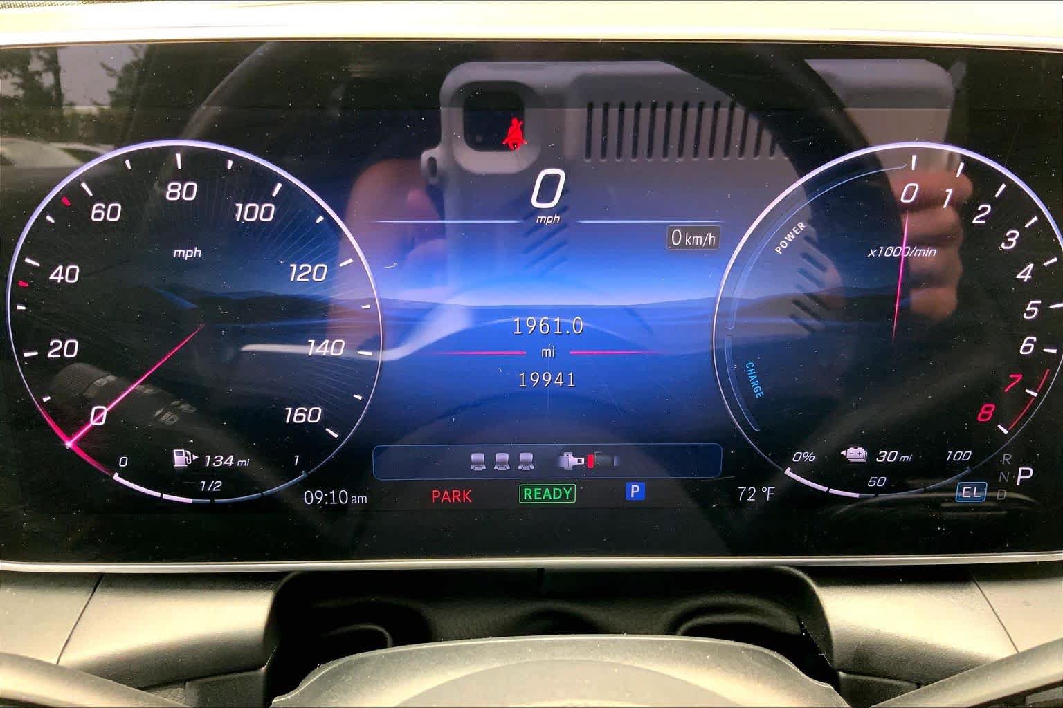 Used 2025 Mercedes-Benz GLC 350e 4MATIC image 26