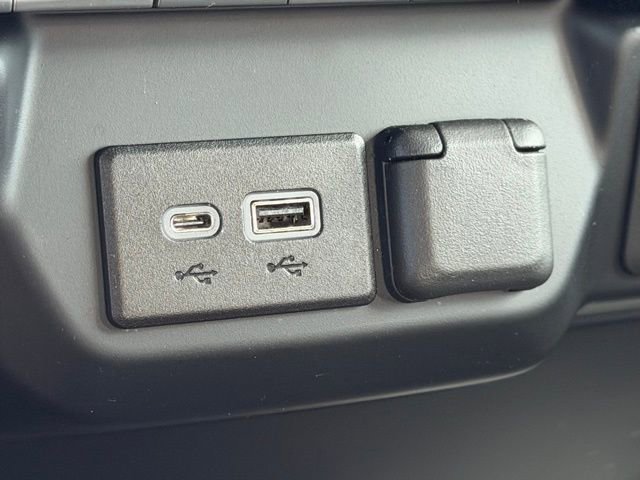 Used 2022 Chevrolet Silverado 1500 Custom w/ LPO, Dark Essentials Package image 19