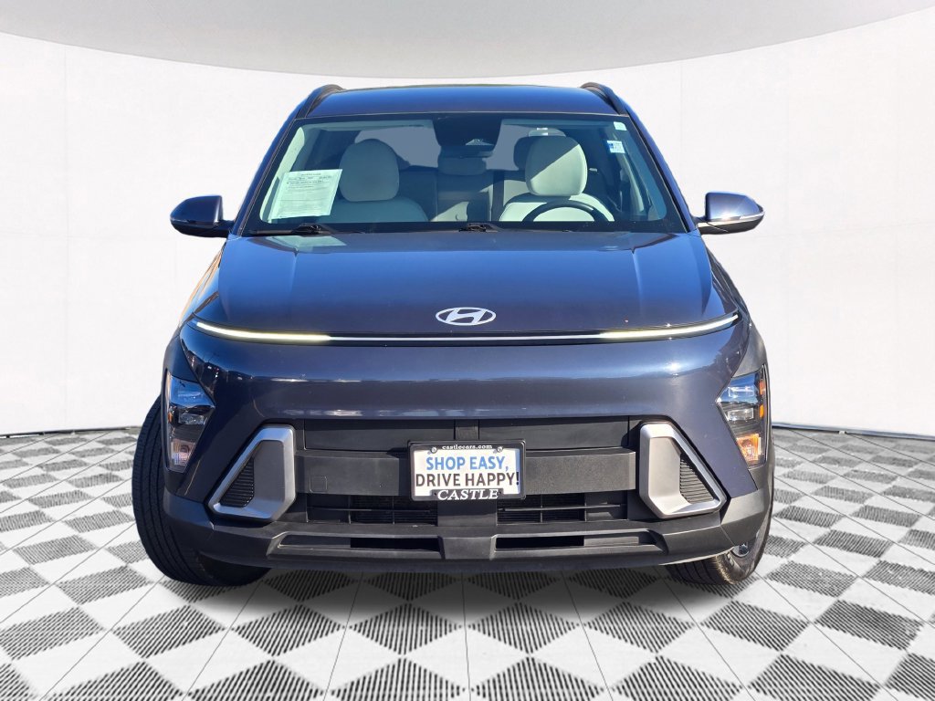 Used 2024 Hyundai Kona SEL FWD image 4