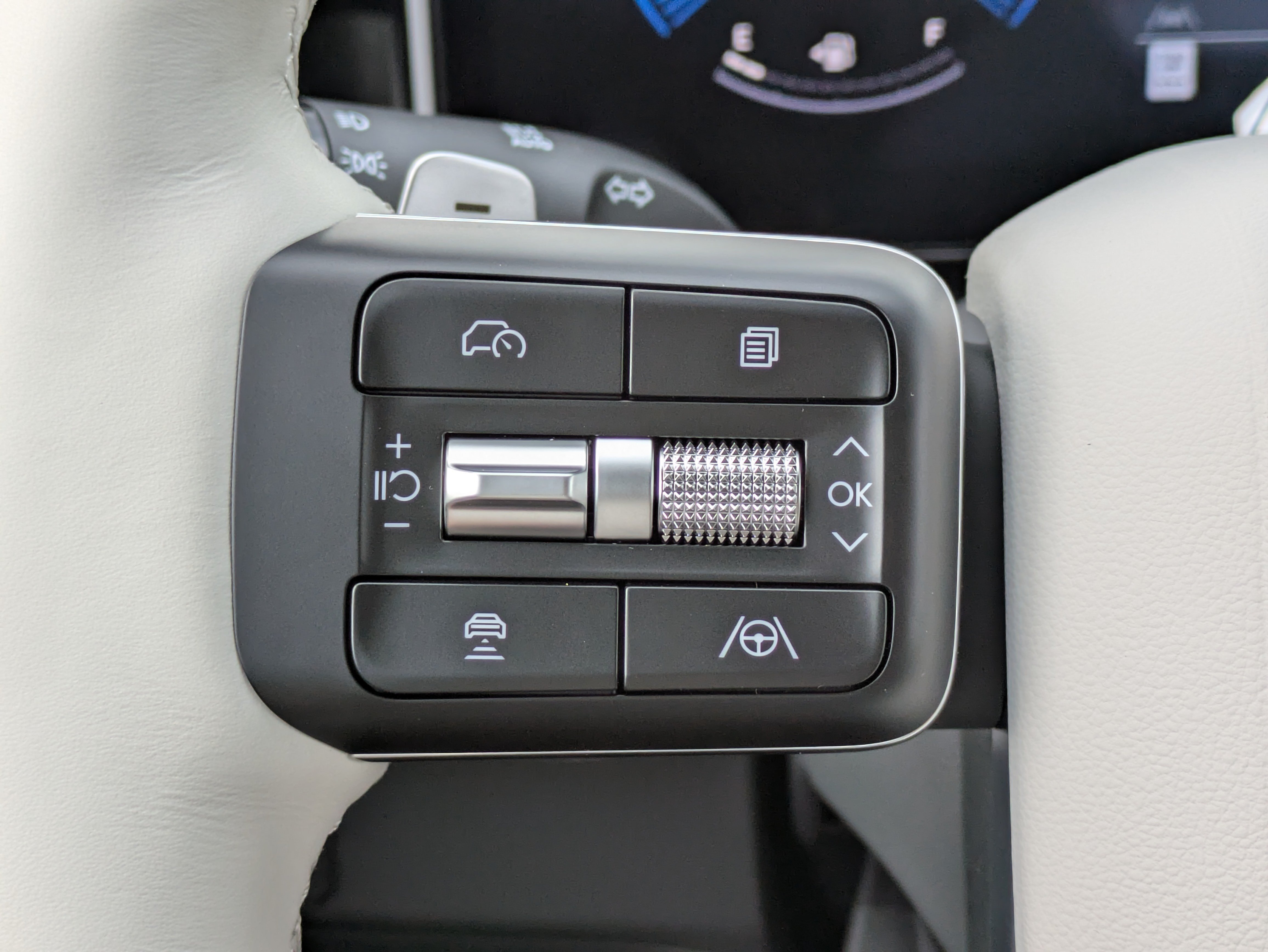 New 2027 Hyundai Santa Fe SEL FWD image 20