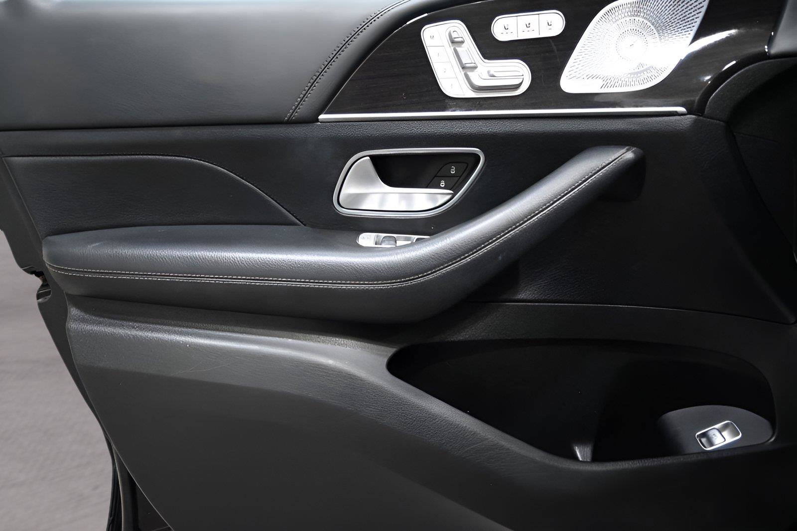 Used 2020 Mercedes-Benz GLS 580 4MATIC image 9