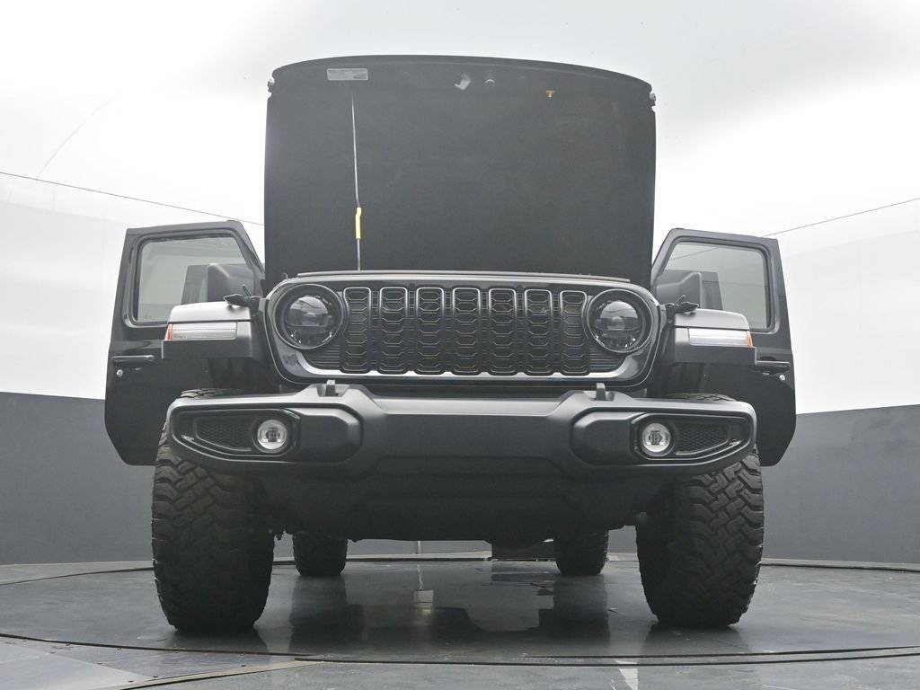 Used 2025 Jeep Wrangler Unlimited Sport AWD/4WD image 56