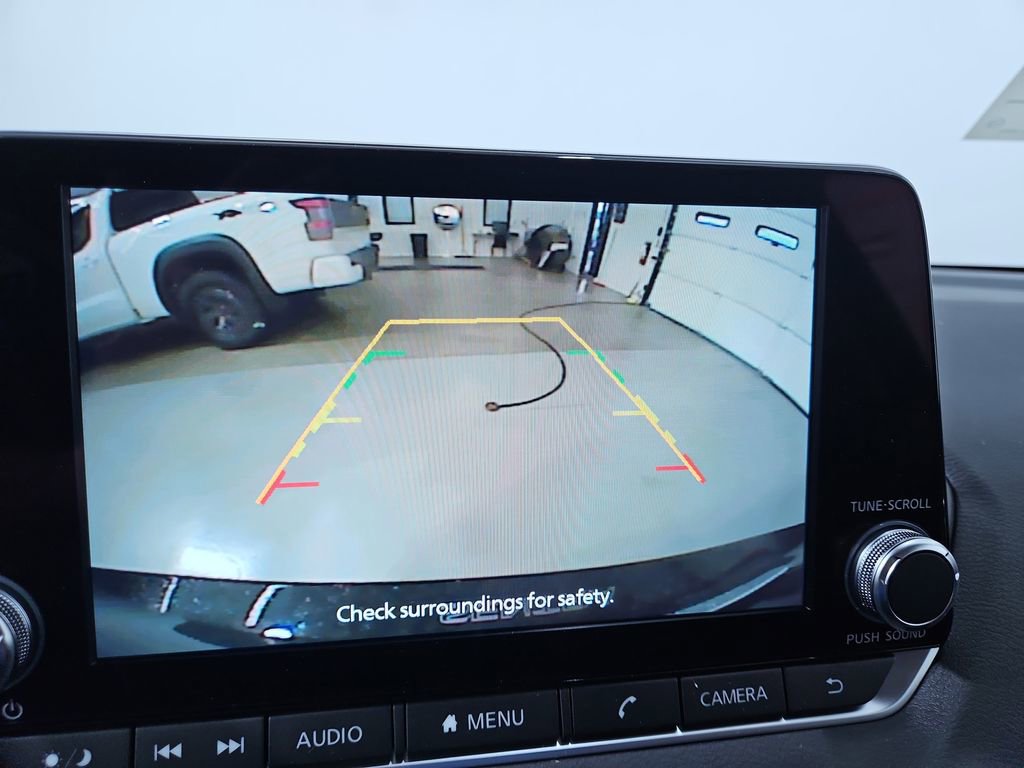 New 2025 Nissan Sentra SR w/ Midnight Edition image 20