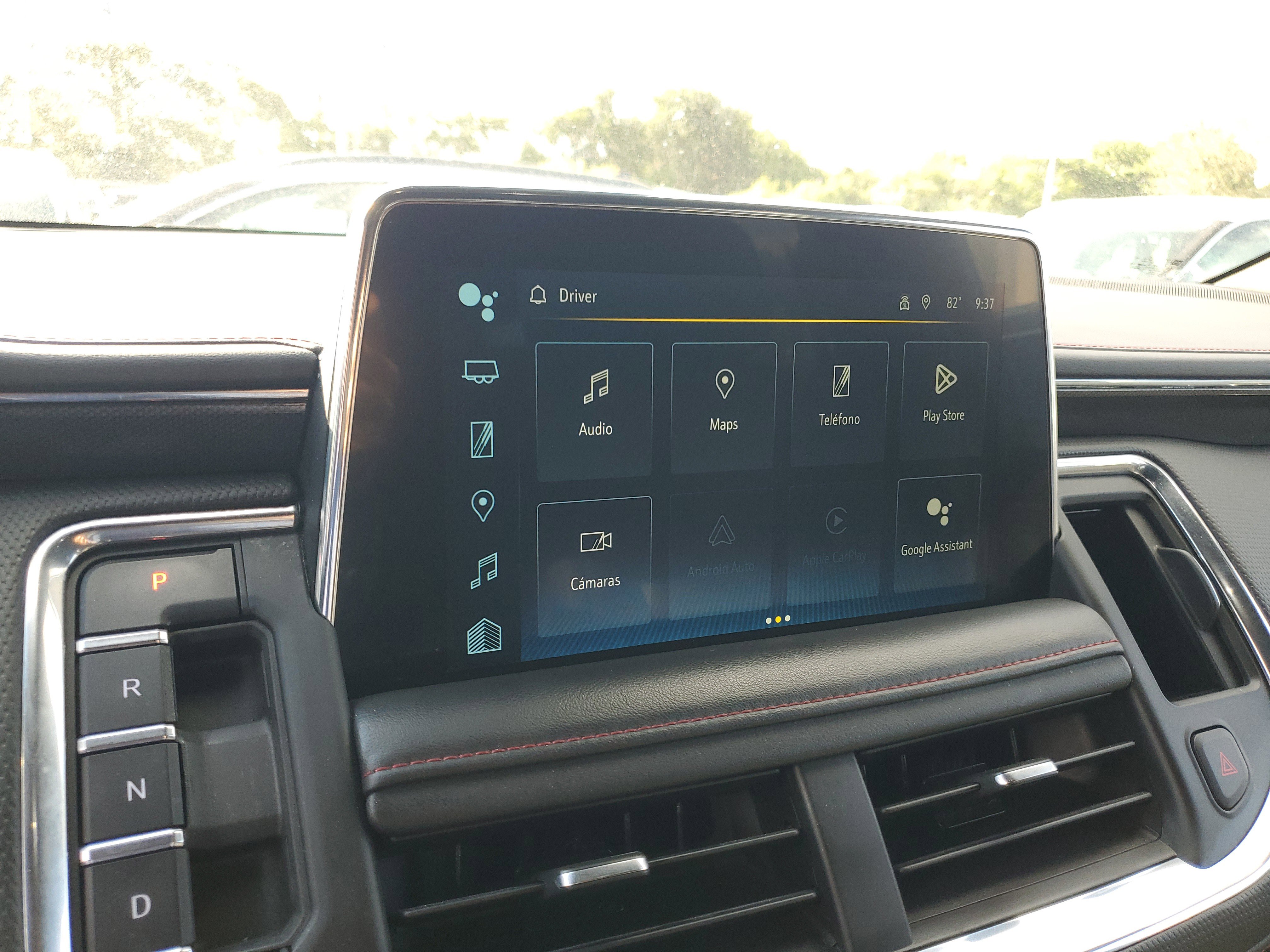 Used 2023 Chevrolet Suburban RST w/ Luxury Package image 15