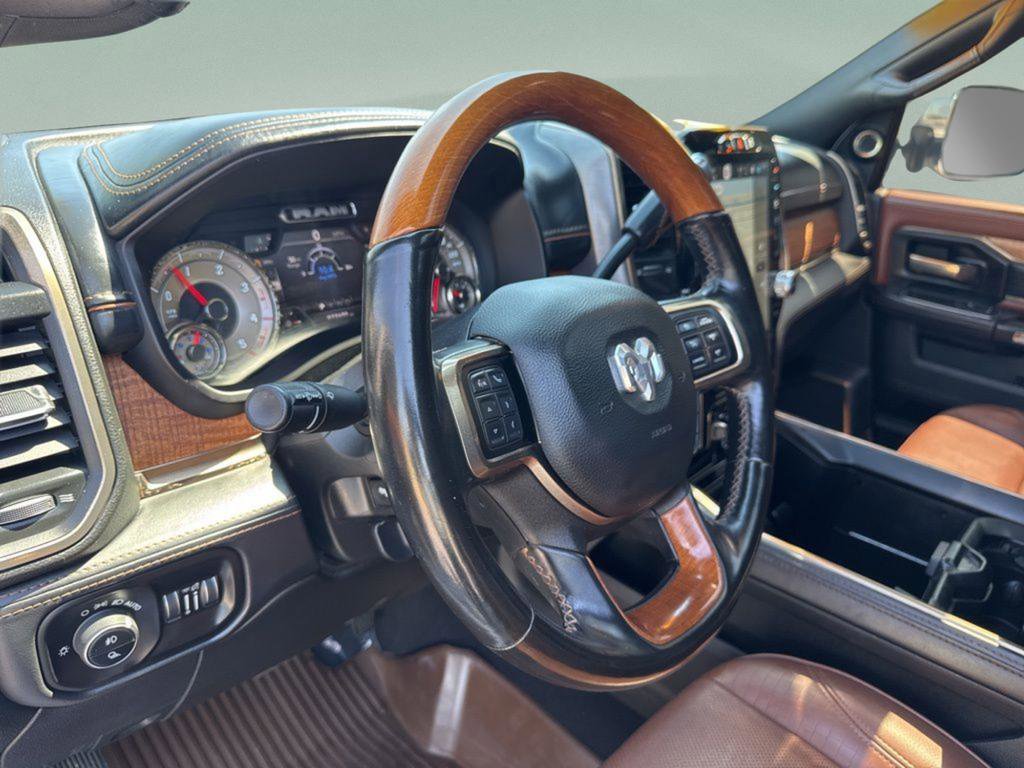 Used 2022 RAM 3500 Limited AWD/4WD image 25