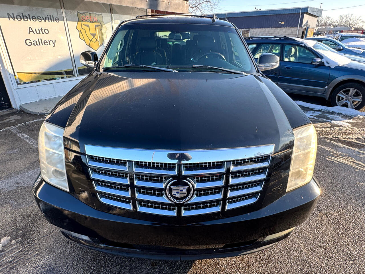 Used 2007 Cadillac Escalade AWD w/ Information Package image 9