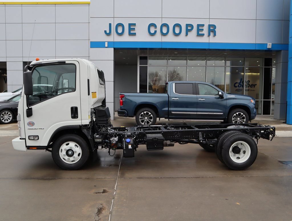 New 2024 Chevrolet Low Cab Forward 4500 XD RWD image 2