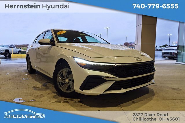 Used 2024 Hyundai Elantra SE