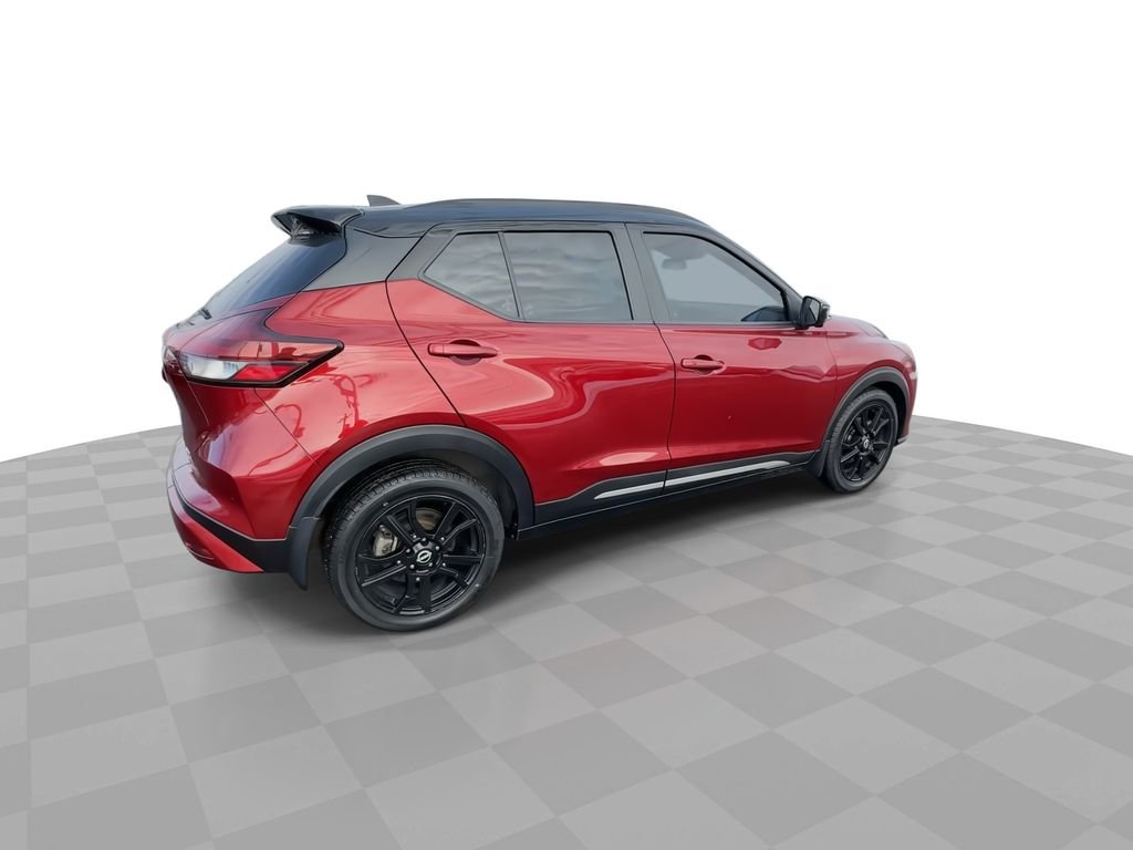Used 2022 Nissan Kicks SR w/ Premium Package image 9