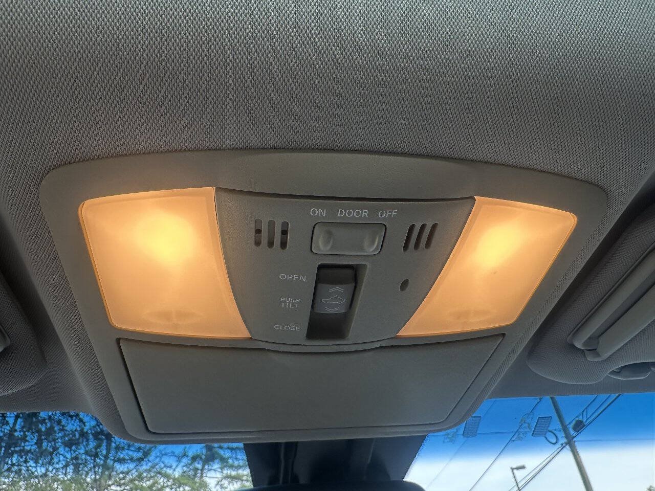Used 2013 Nissan Murano SL AWD/4WD image 18
