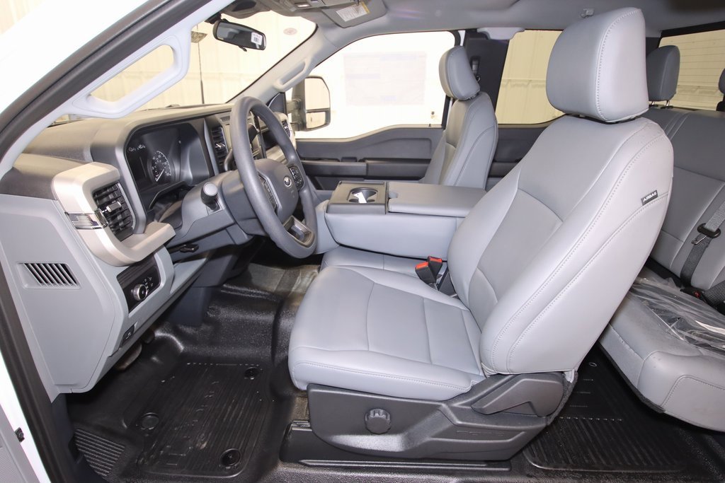 New 2025 Ford F350 XL w/ XL Chrome Package image 16