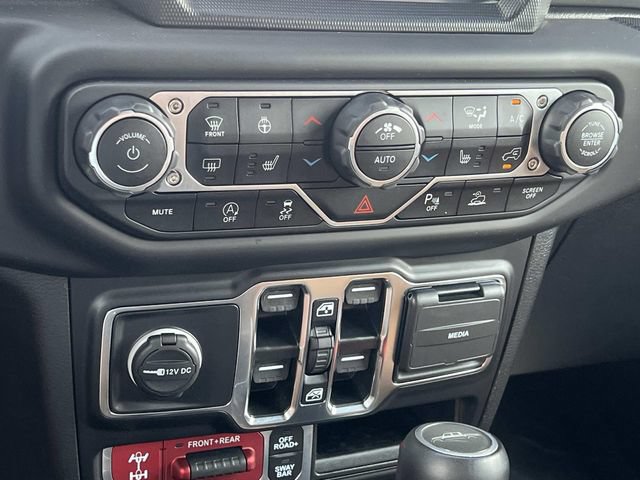 Used 2023 Jeep Gladiator Rubicon w/ Cold Weather Group AWD/4WD image 21