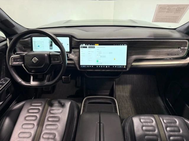 Used 2022 Rivian R1T Adventure AWD/4WD image 9