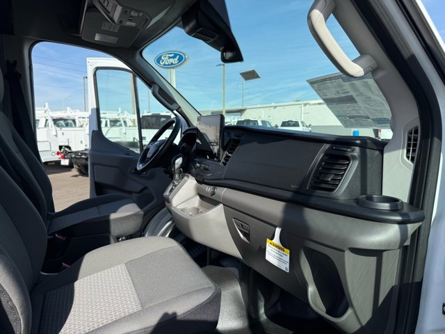 New 2026 Ford Transit 250 148 Medium Roof RWD image 15
