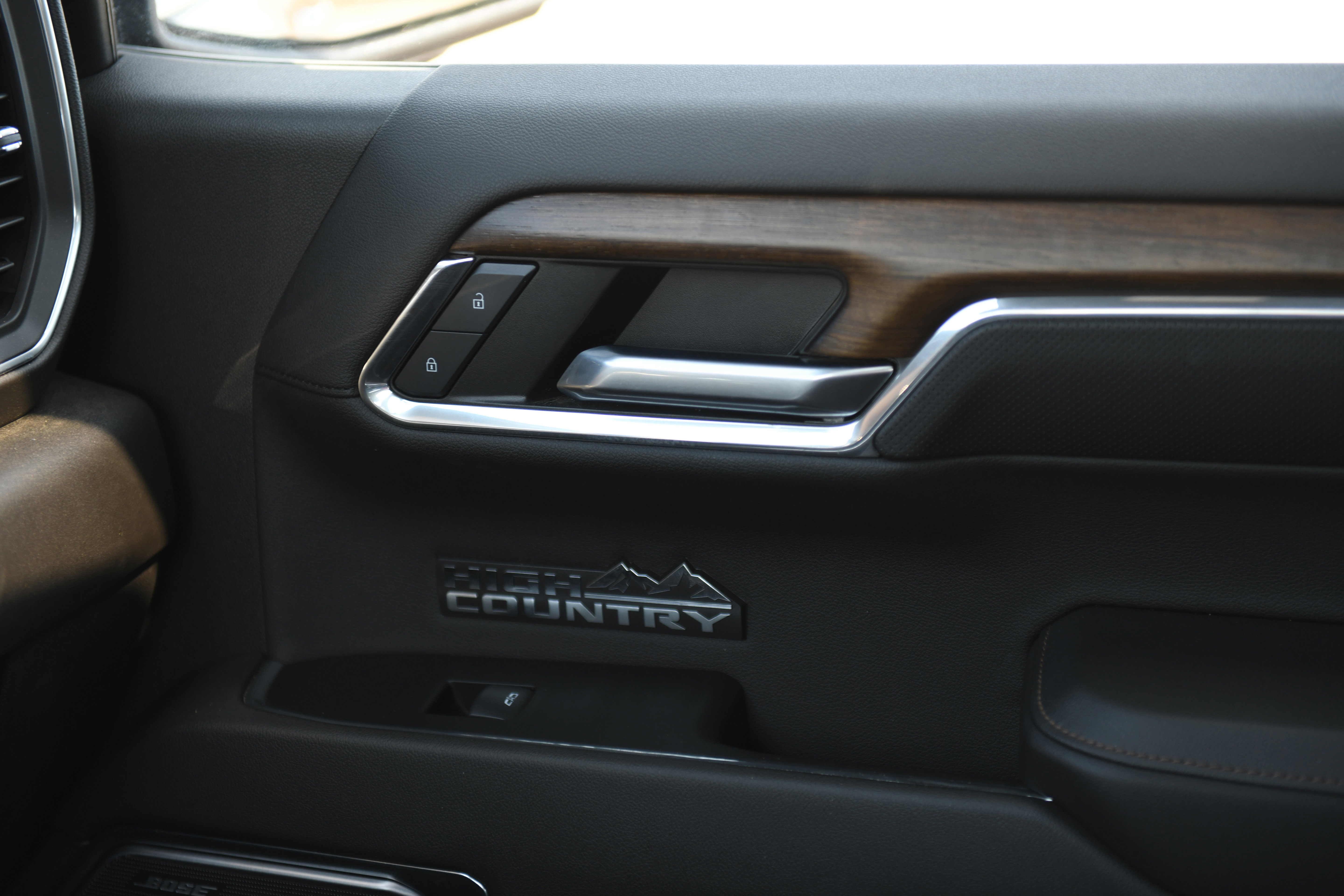 Used 2024 Chevrolet Silverado 1500 High Country w/ Technology Package image 21