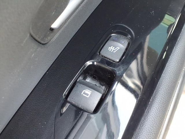 Used 2023 Hyundai Tucson Limited w/ Cargo Package image 16