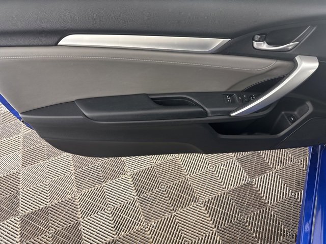 Used 2017 Honda Civic Touring image 18