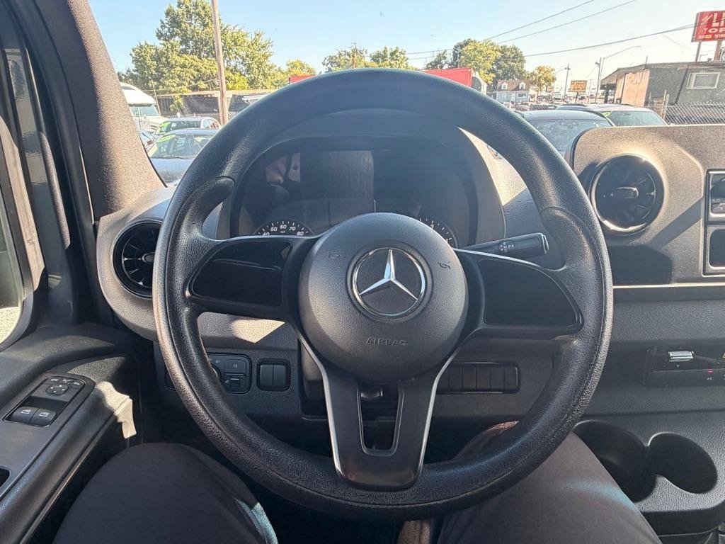 Used 2020 Mercedes-Benz Sprinter 2500 image 18