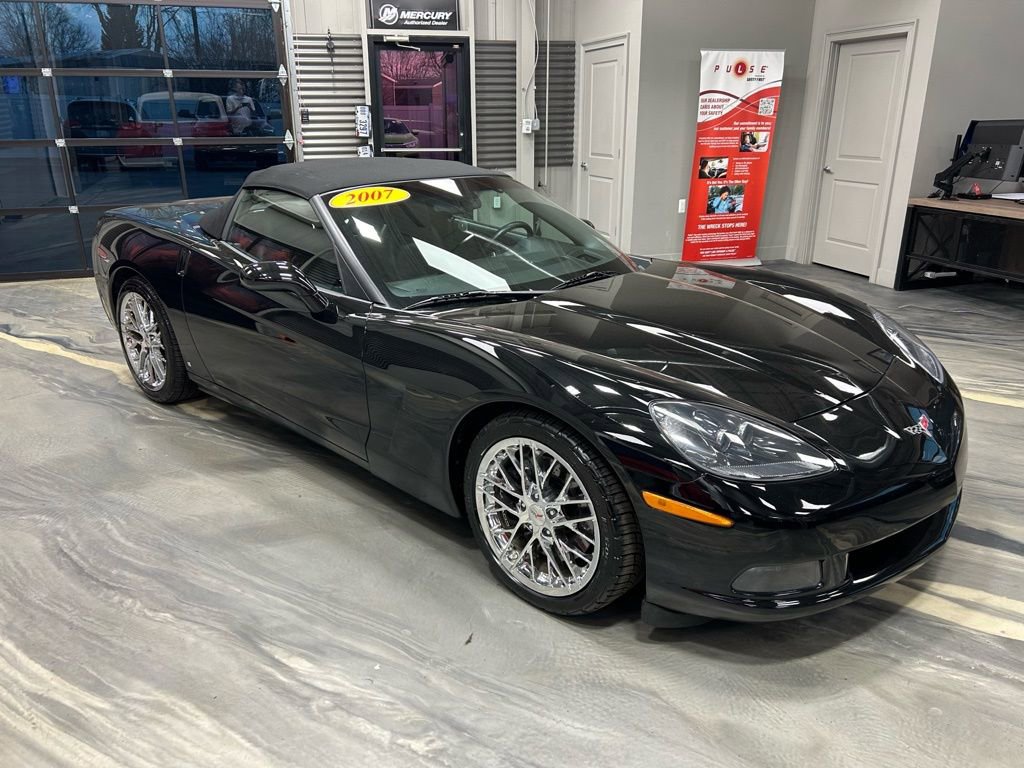 Used 2007 Chevrolet Corvette Convertible w/ Preferred Equipment Group image 24