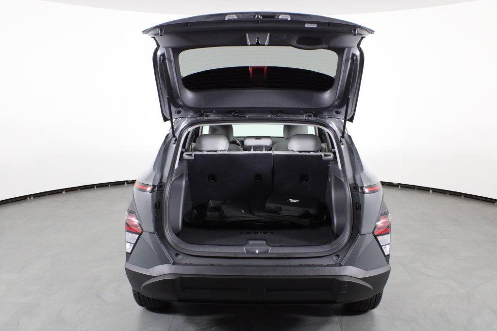 Certified 2027 Hyundai Kona SEL Sport FWD image 17
