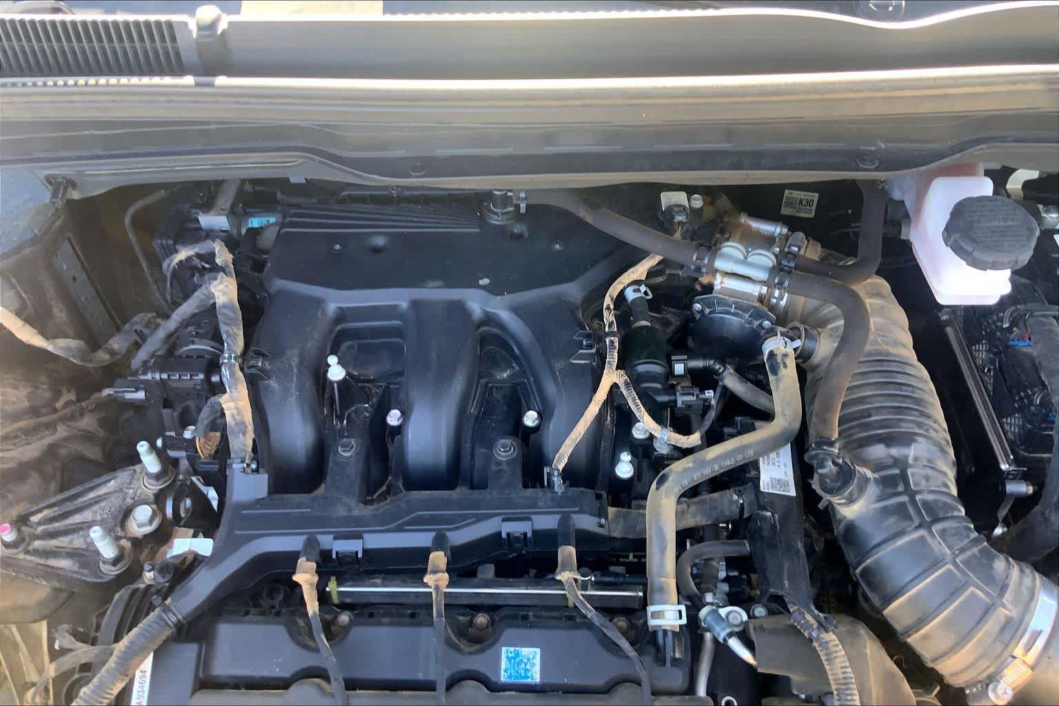 Used 2023 Kia Carnival SX FWD image 32