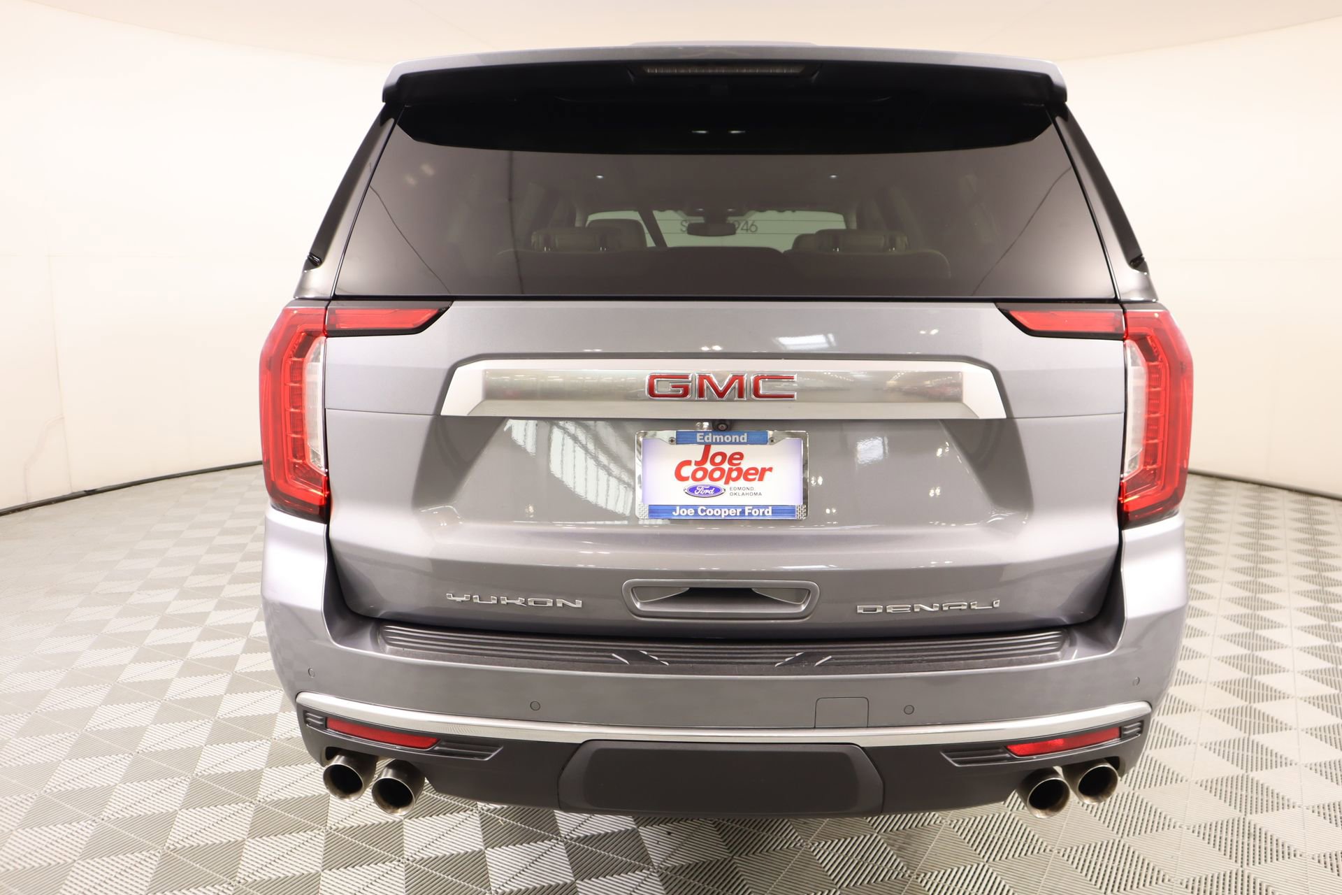 Used 2022 GMC Yukon XL Denali image 24