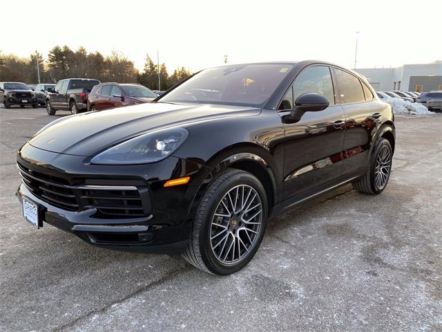 Used 2022 Porsche Cayenne Platinum Edition image 9