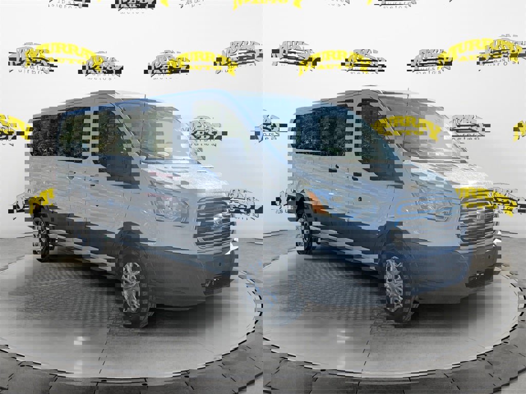 Used 2017 Ford Transit 350 XLT image 7