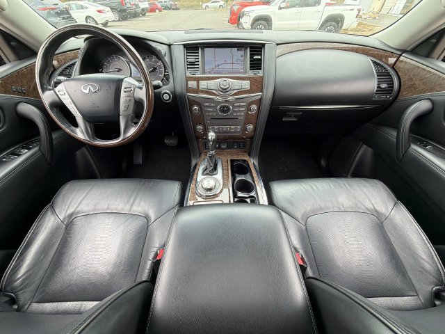 Used 2017 INFINITI QX80 4WD w/ Driver Assistance Package image 12