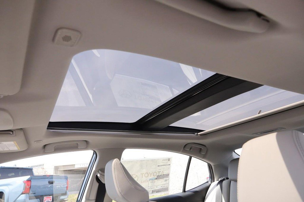 New 2026 Toyota Camry XLE image 8