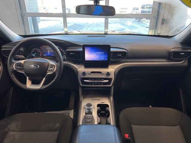 Used 2024 Ford Explorer XLT w/ Class IV Trailer Tow Package image 16