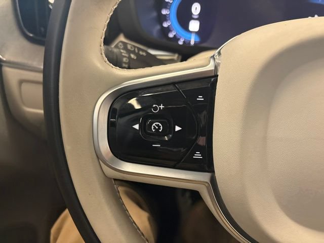 Used 2023 Volvo XC60 B5 Plus w/ Protection Package Premier FWD image 41