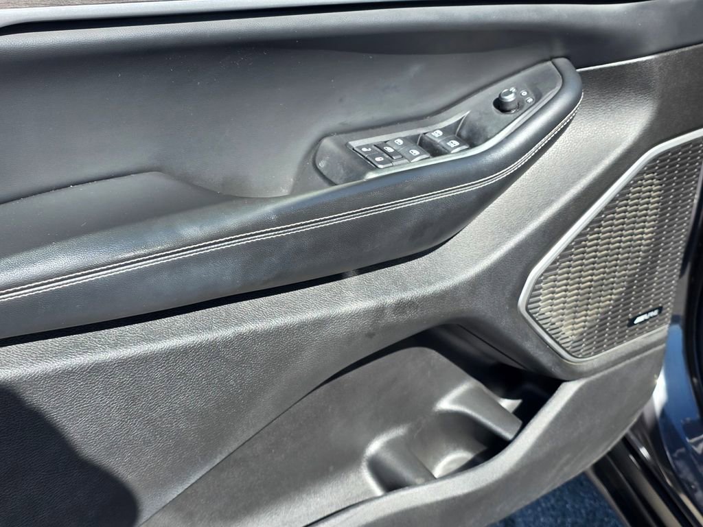 Used 2022 Jeep Grand Cherokee L Limited image 13