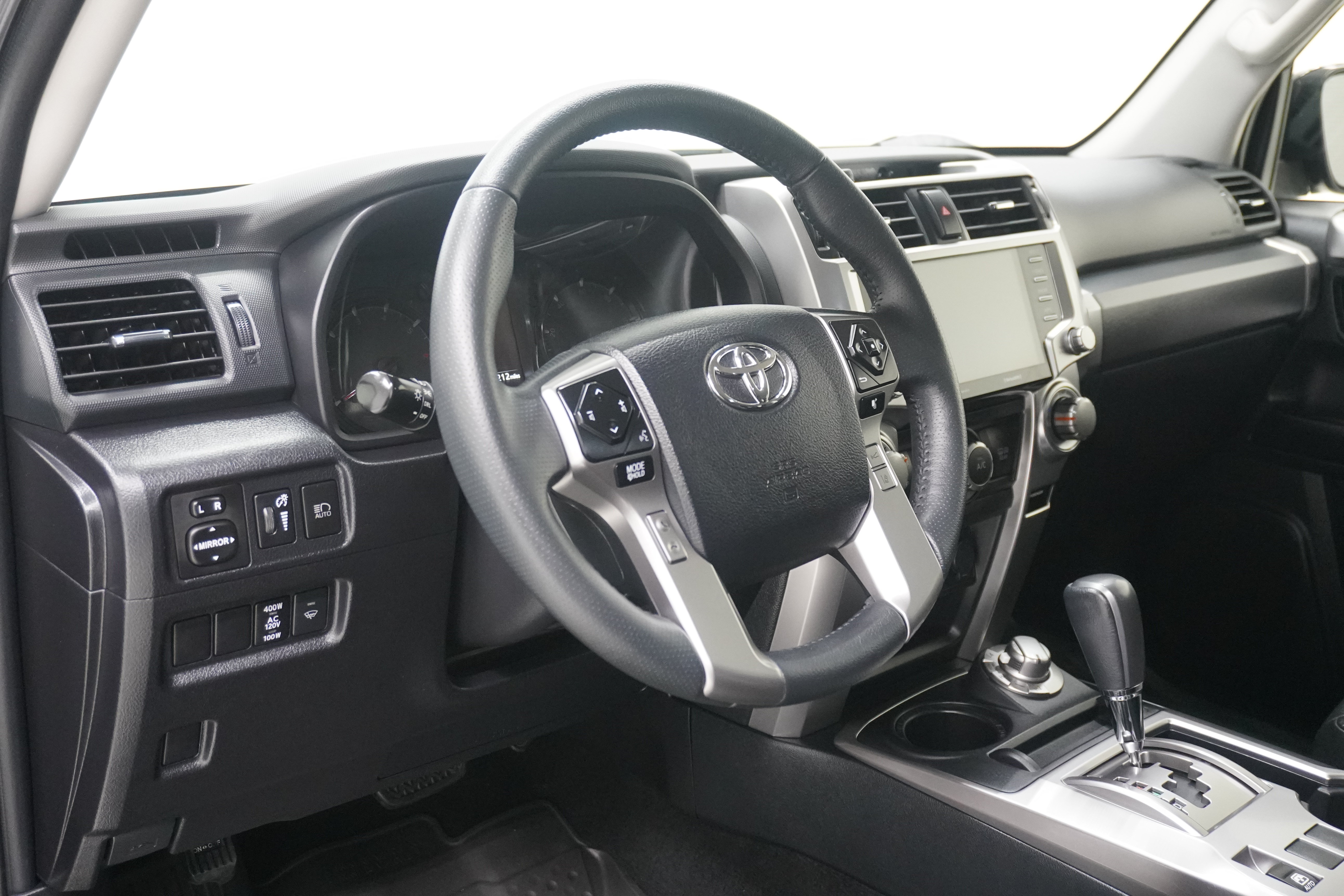 Used 2024 Toyota 4Runner SR5 AWD/4WD image 8