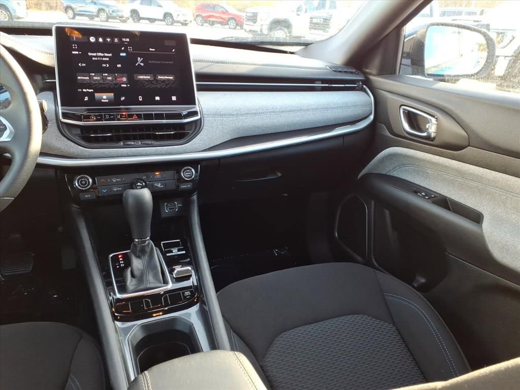 Used 2024 Jeep Compass Sport image 10