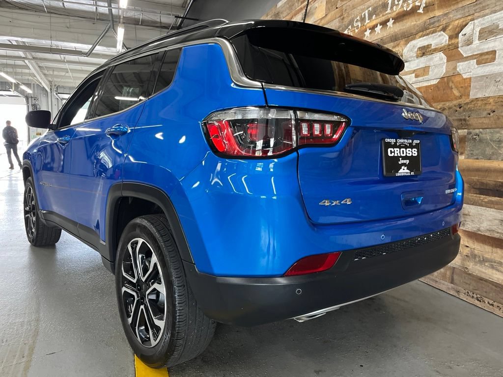 Used 2023 Jeep Compass Limited AWD/4WD image 59