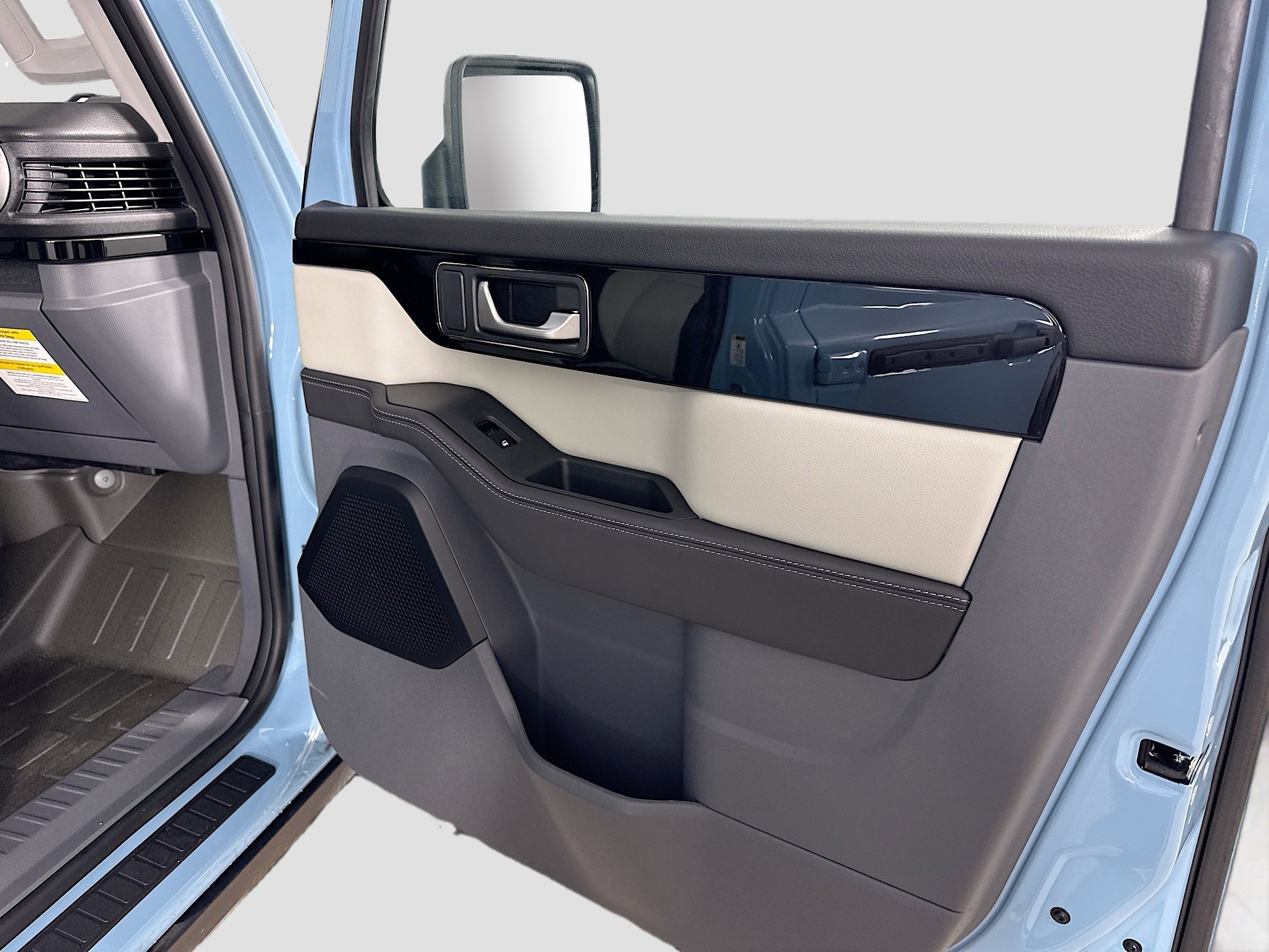 New 2025 INEOS Grenadier Fieldmaster Edition image 46