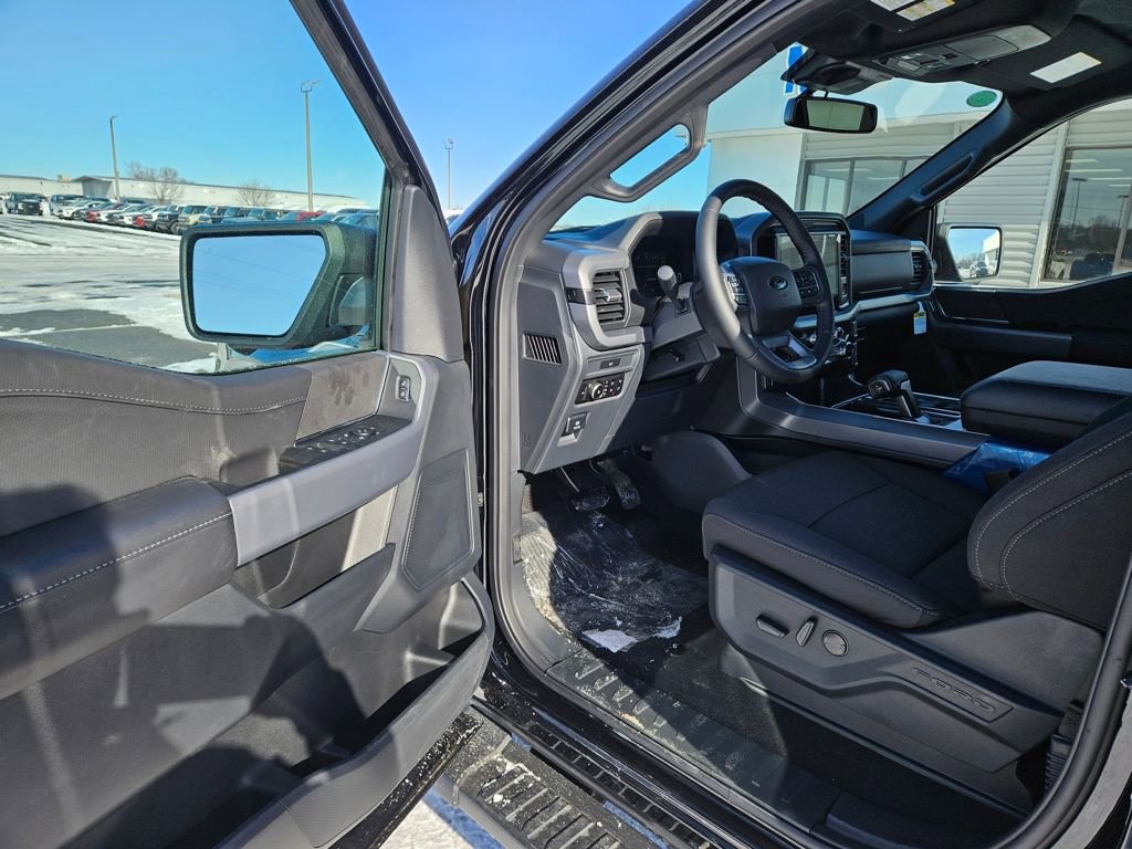 New 2025 Ford F150 Platinum w/ Equipment Group 702A High AWD/4WD image 9